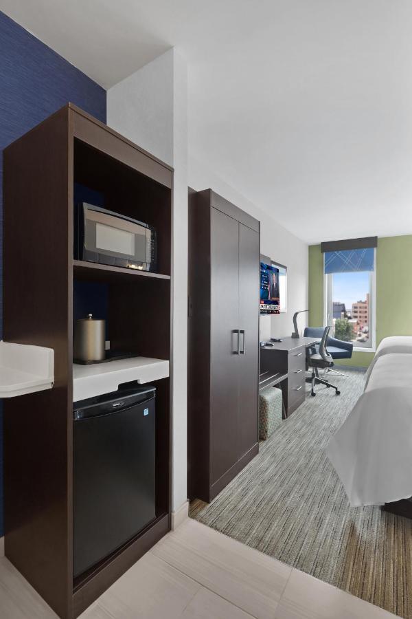 1200 New York